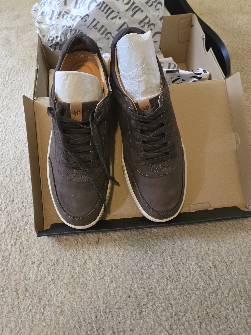 HP Men’s Brown Casual Sneakers Size 8 Wide- Low Top Lace-Up